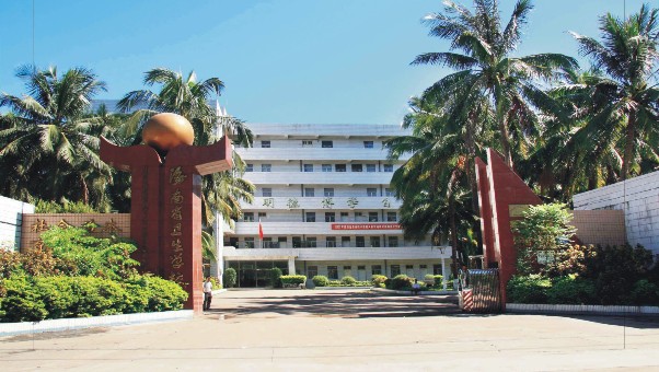 �������l(w��i)���WУ